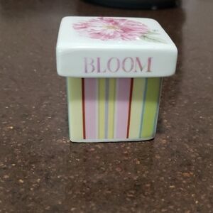 Porcelain Box Nature's Sketchbook by Marjolein Bastin Hallmark Gift Box